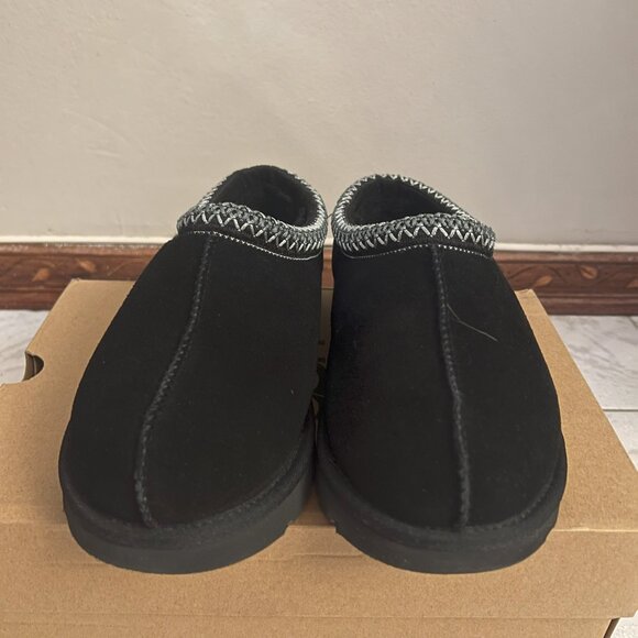 UGG Women's Tasman Slipper, size 8 - Picture 2 of 6